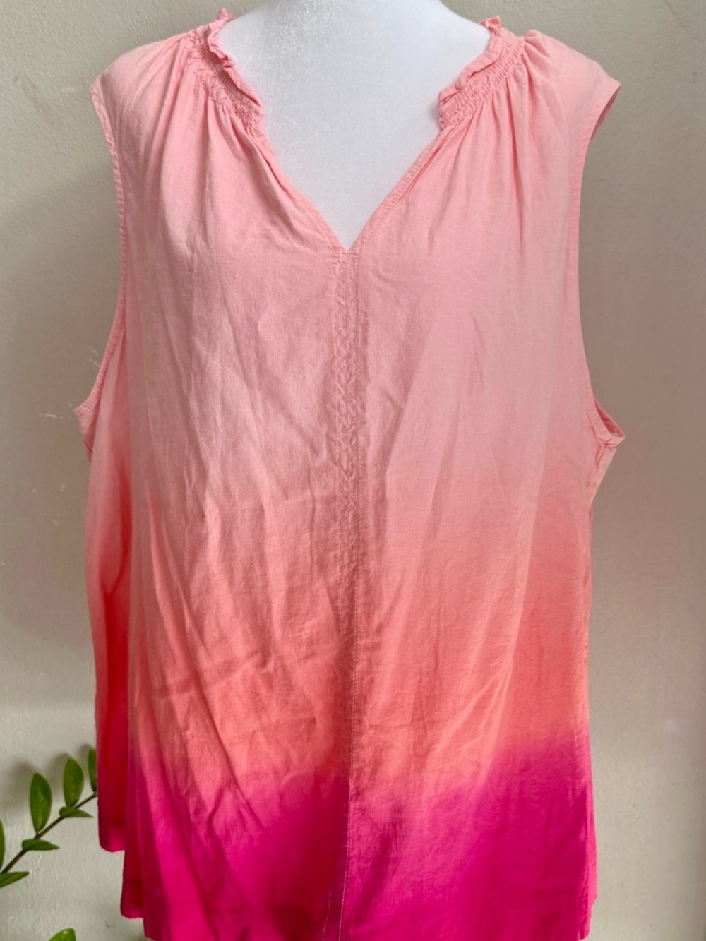 Time and Tru Pink to Fuchsia Ombre Sleeveless V-Neck Tank